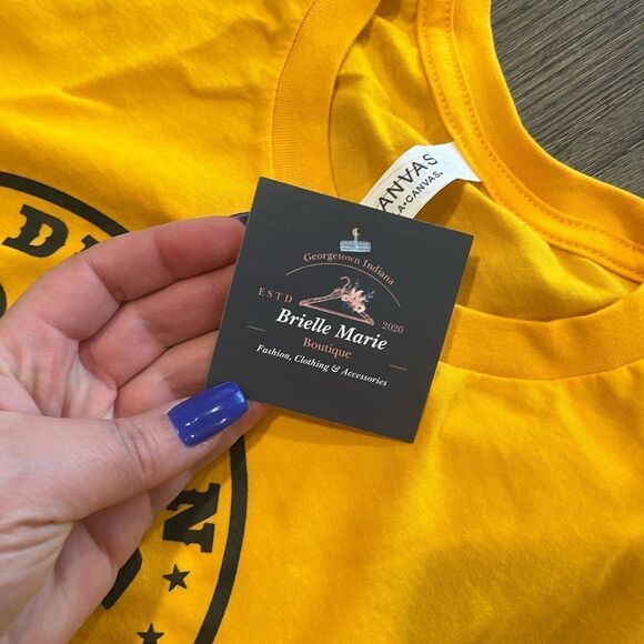 NWT Yellowstone Dutton Ranch Graphic T-Shirt Paramount TV - Size M - Picture 3 of 5